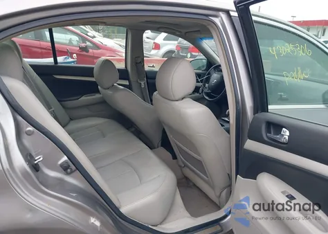 2007 Infiniti G35X из США, поврежденный, VIN JNKBV61F37M819392